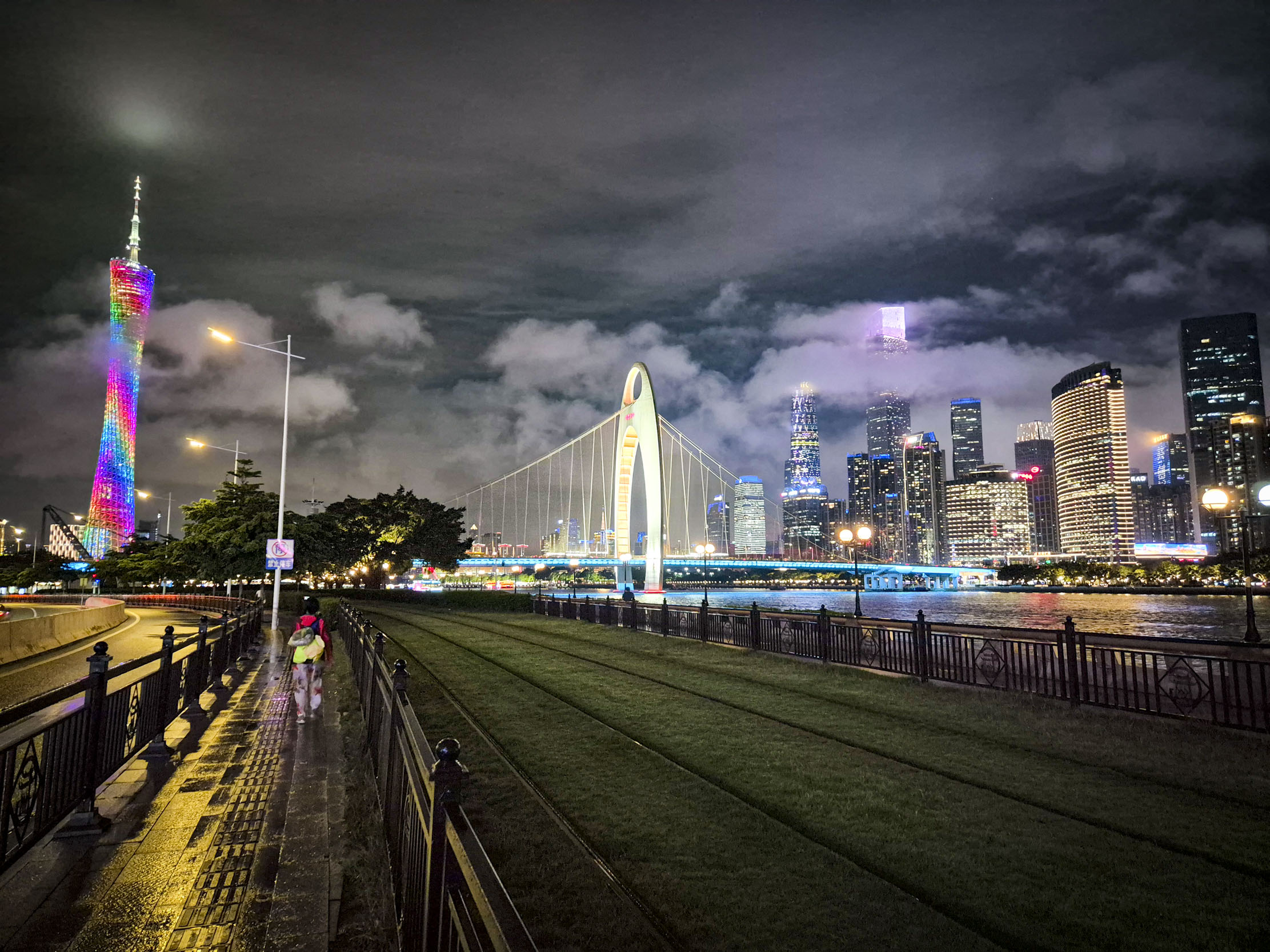 Zhujiang New Town - 01