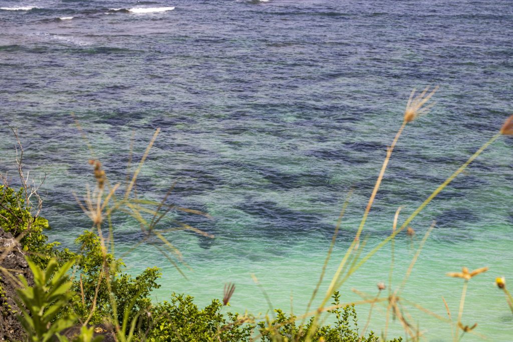 Uluwatu piekrastes atpūta Bali salā