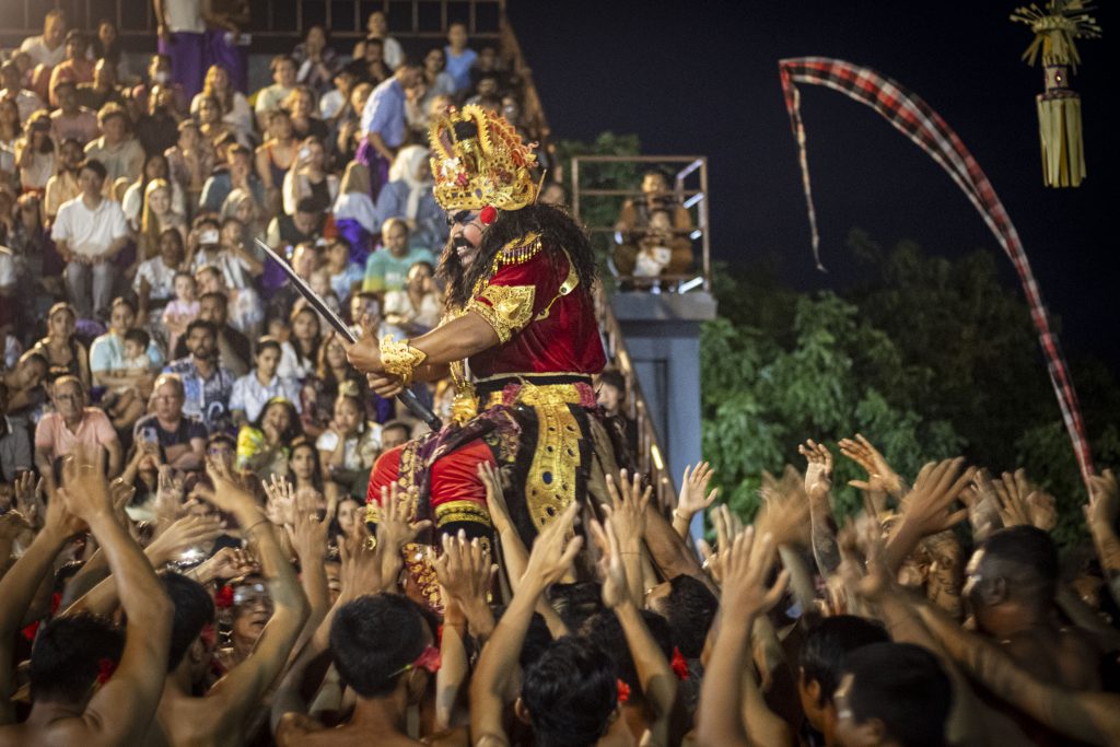 Uluwatu piekrastes atpūta Bali salā